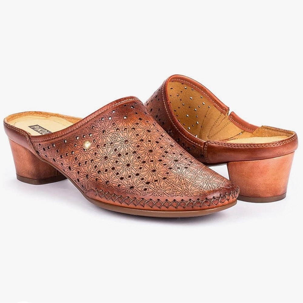 Pikolinos Womens slip on sandles